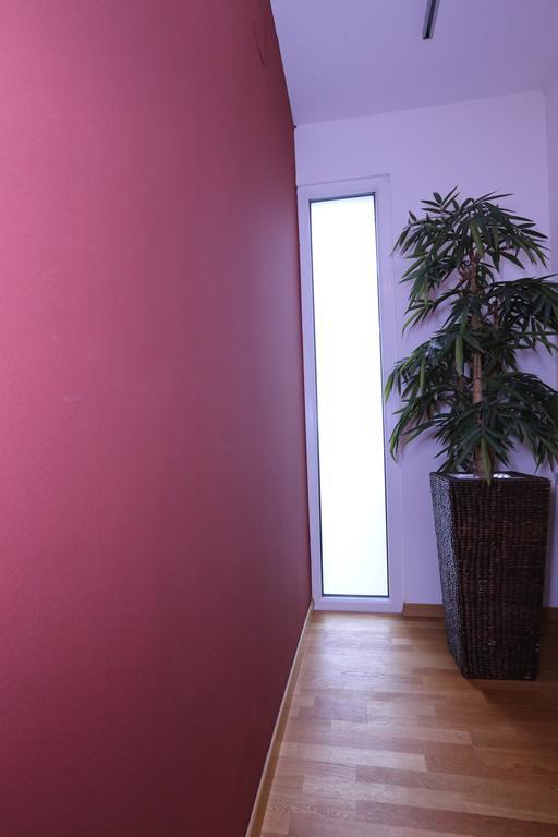 Hotel & Konditorei May Neufeld an der Leitha ภายนอก รูปภาพ